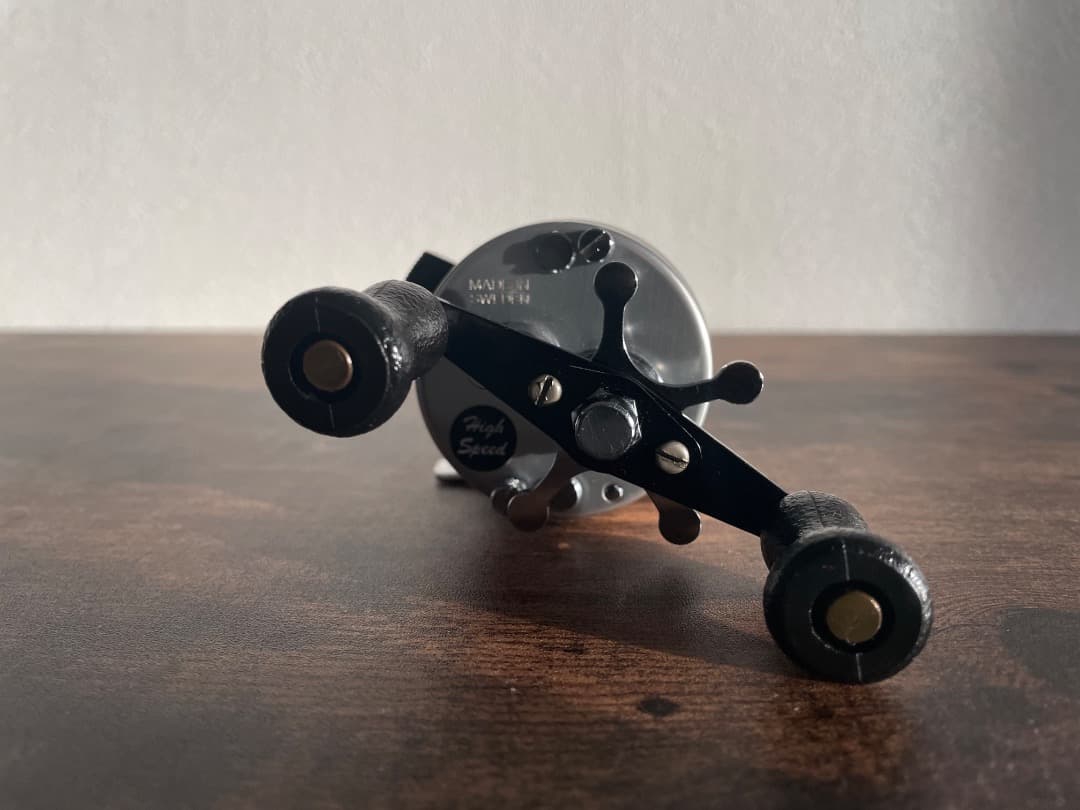 ABU Ambassadeur 2500C IAR アブ アンバサダー シルバー