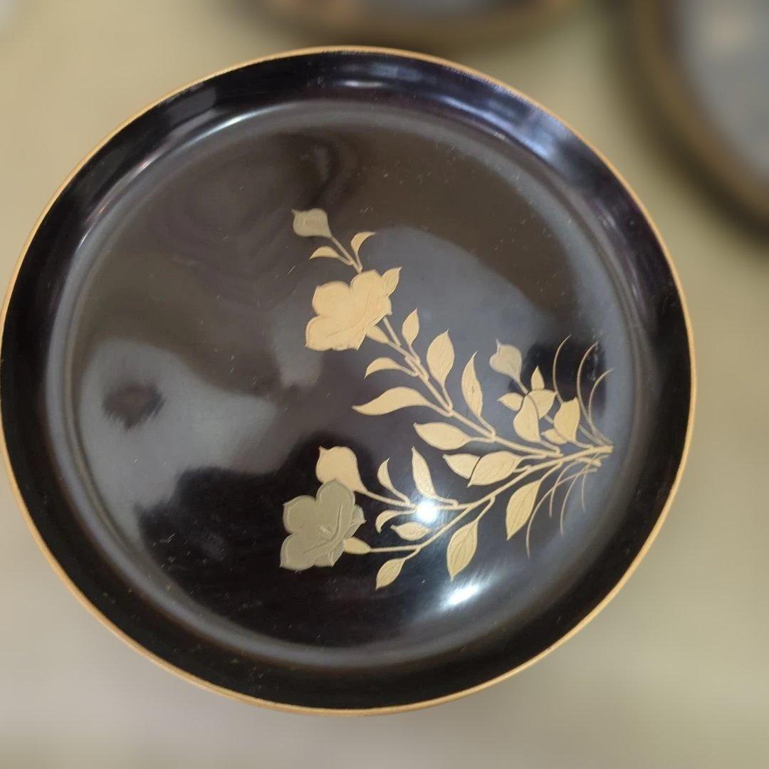 骨董　木皿　蒔絵　図変わり　草花　漆器　金彩　盆　丸盆　7枚