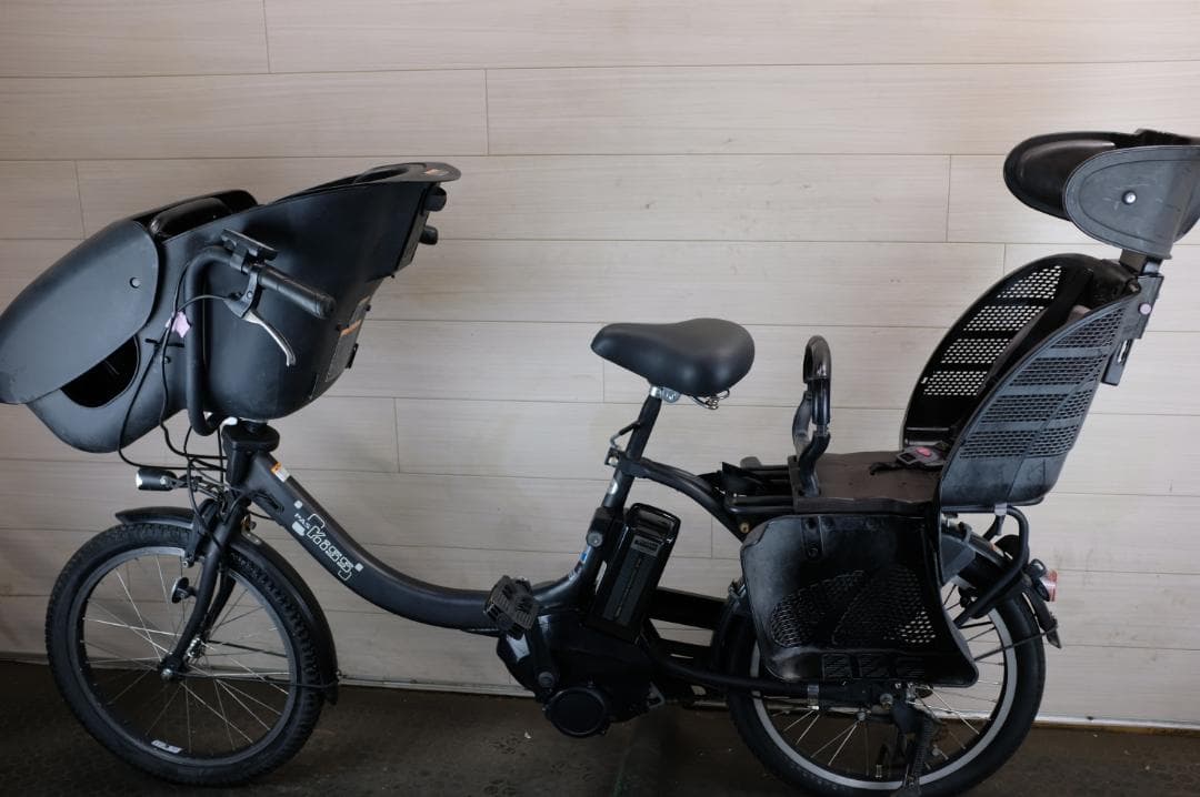 良品★ヤマハPAS　KISS　20インチ　3段　8.7Ah充電器あり