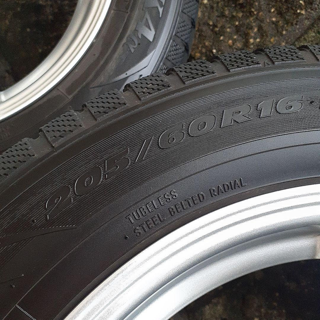 ノア・ヴォクシー スタッドレスタイヤセット 16インチ