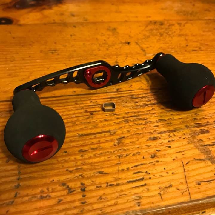 ★新品未使用★レイズスタジオ★シマノ.アブ.ダイワ全てに適合★カスタムハンドル