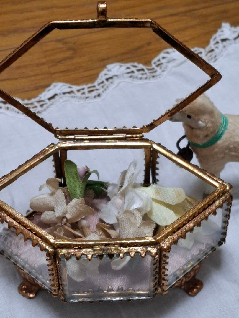 アンティーク雑貨★グローブドマリエ★ガラスケース★小物入れ★ミニョネット