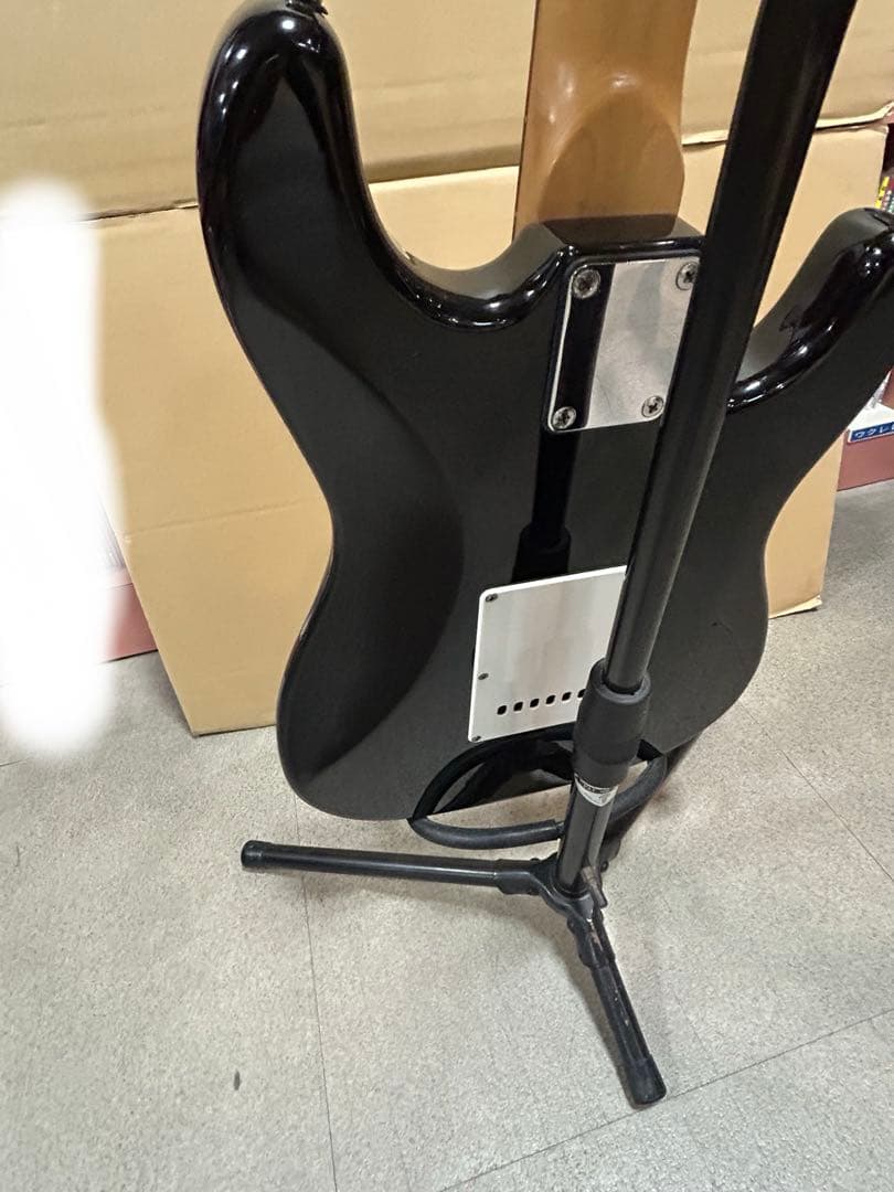 SELDER セルダー　ストラトキャスタータイプ　左利き用　レフティー