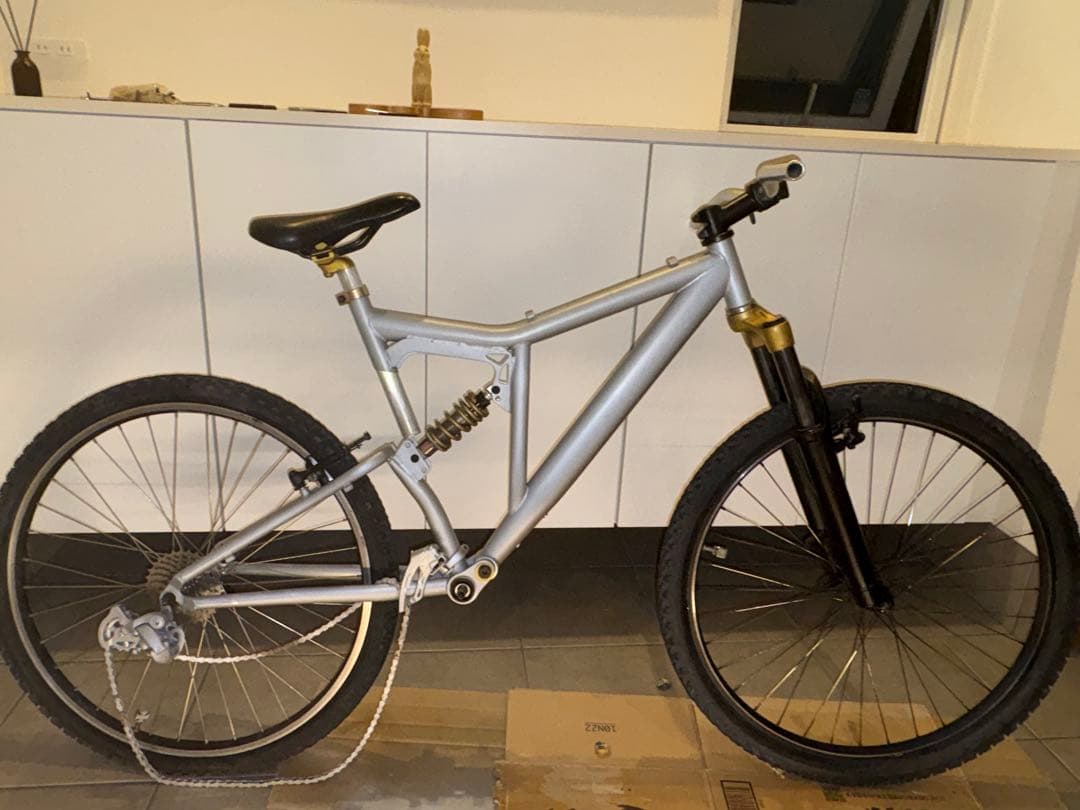 プジョー　フルサスMBT リフレッシュ＋ 全塗装済み