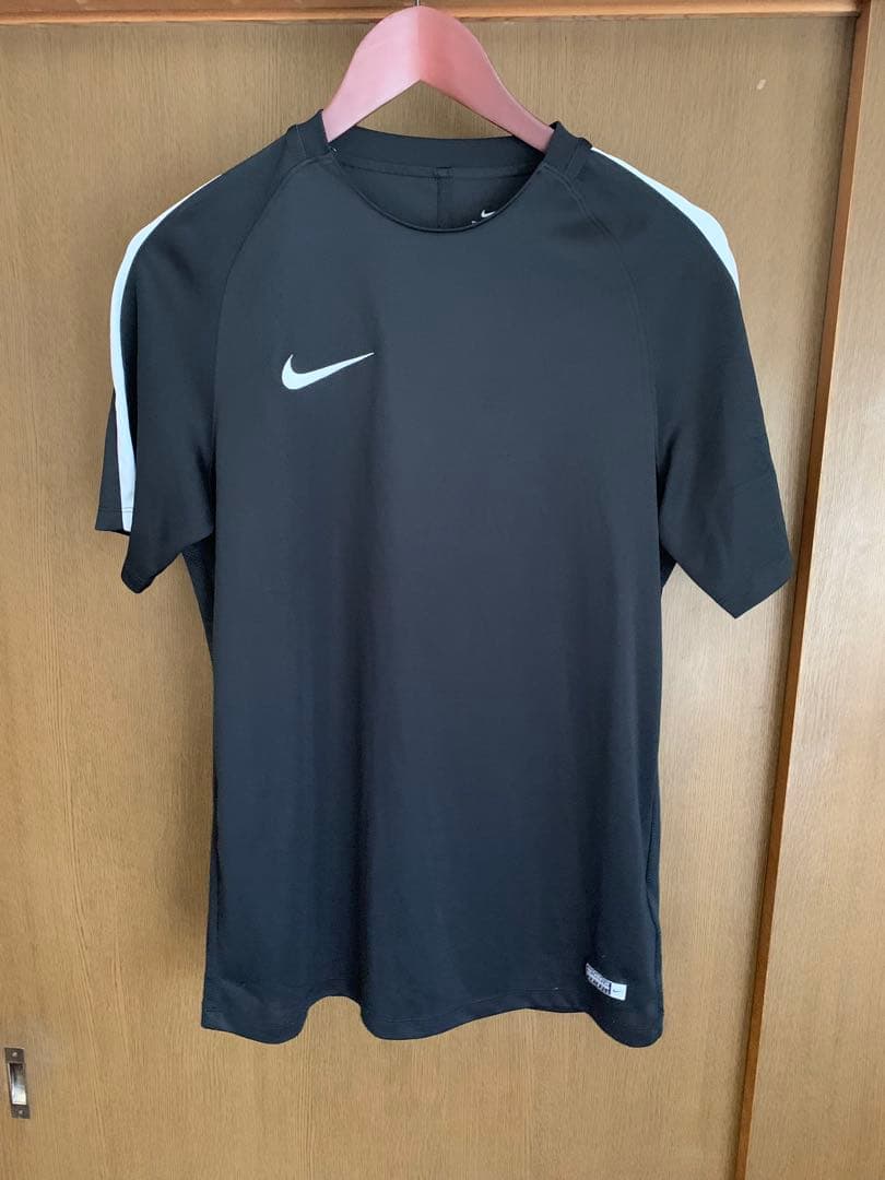 鹿島アントラーズ NIKE 2017シーズン選手着用モデル　　移動着