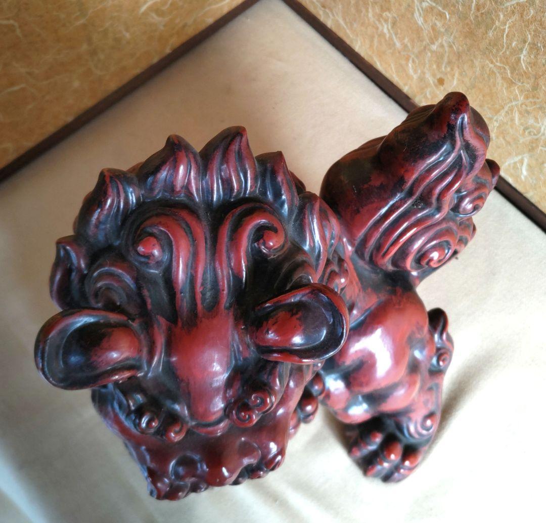 九谷焼　玉獅子置物