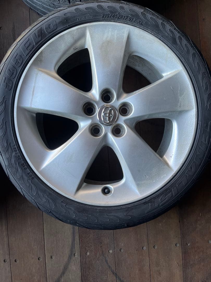 ブラックジンジャー30プリウスツーリングタイヤ付きホイール4本セット