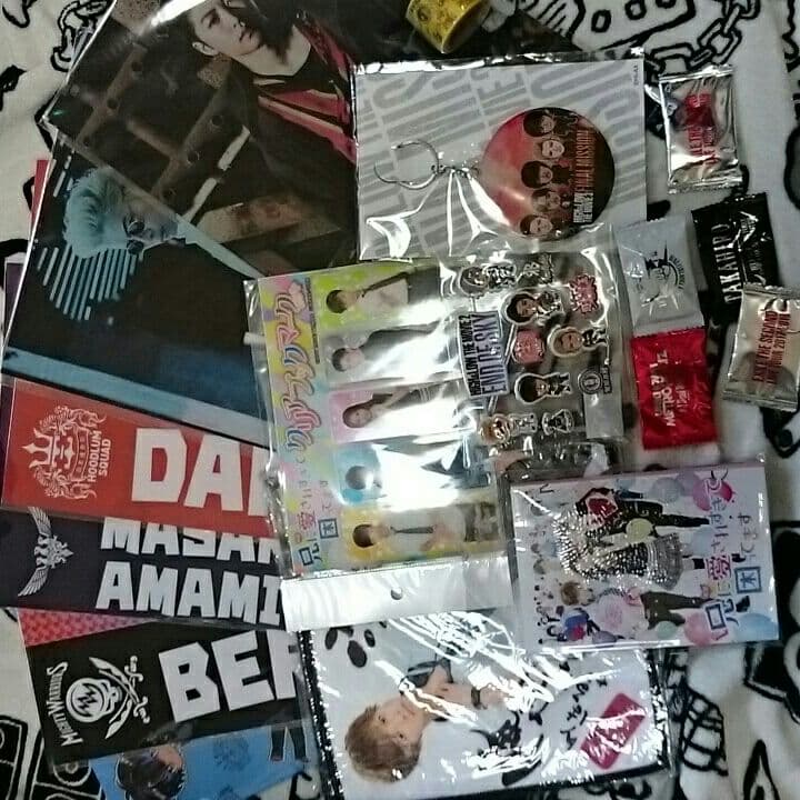 EXILE TRIBE、HI-AXバラ売り