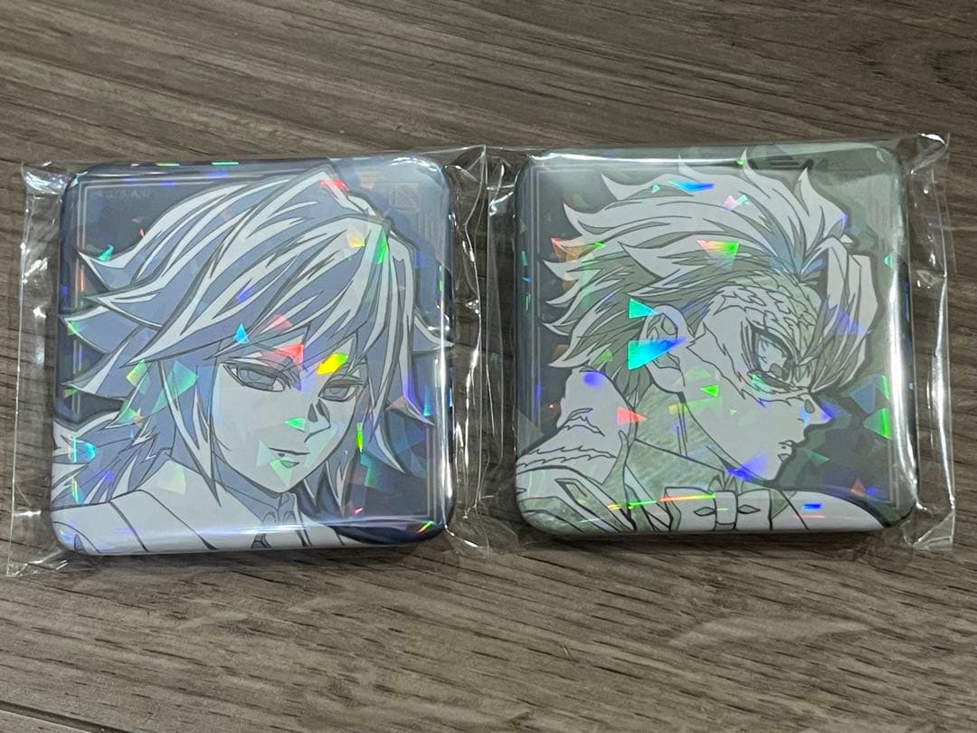 鬼滅の刃　モクテルバー　グリッター缶バッジ　冨岡　　不死川