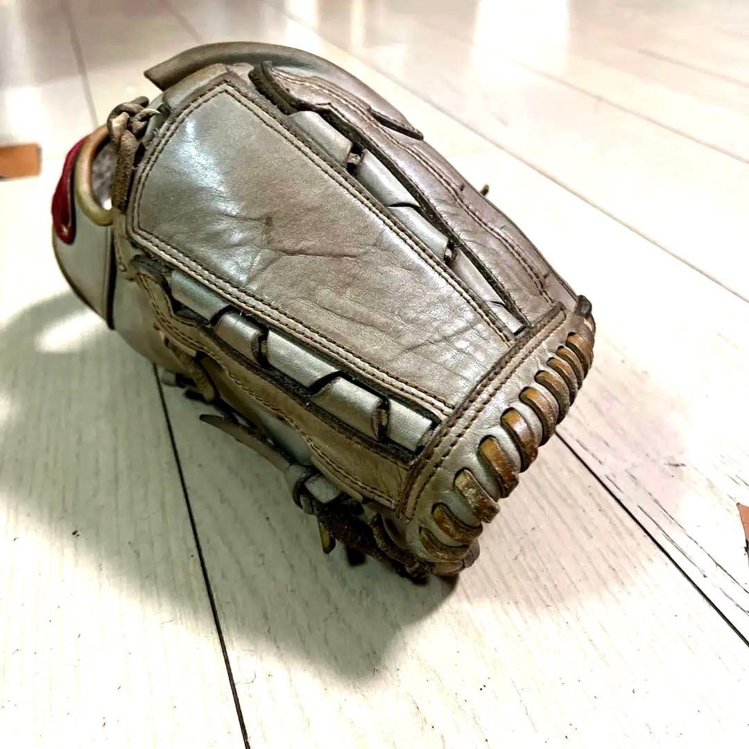 硬式野球グローブ　ディークエスト　ピッチャー用　右　元値6万