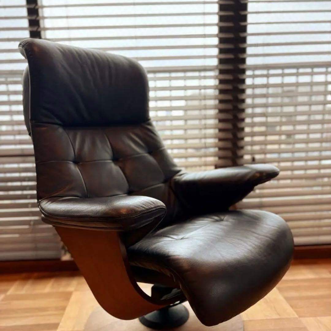 カリモク ザ•ファースト RU72 ブラックベリー 美品 オットマン同時購入のみ