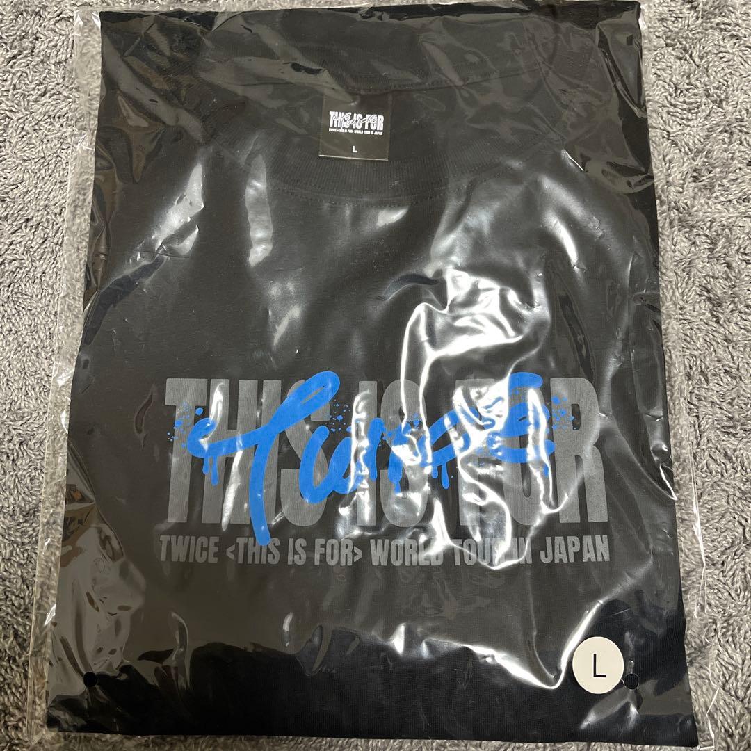 TWICE THIS IS FOR WORLDTOUR Tシャツ　ツウィLサイズ