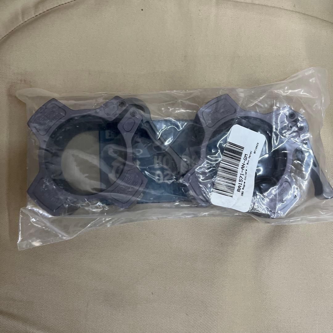 OSO ROGUE COLLARS 1ペア