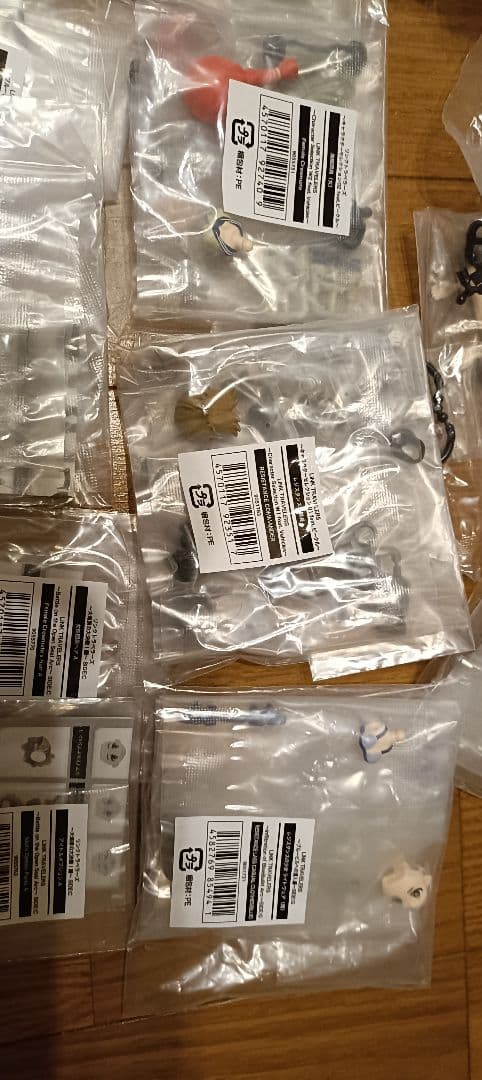 値下げ中！ガシャポンクエスト リンクトラベラーズまとめキャラセレ.素体有り＋α