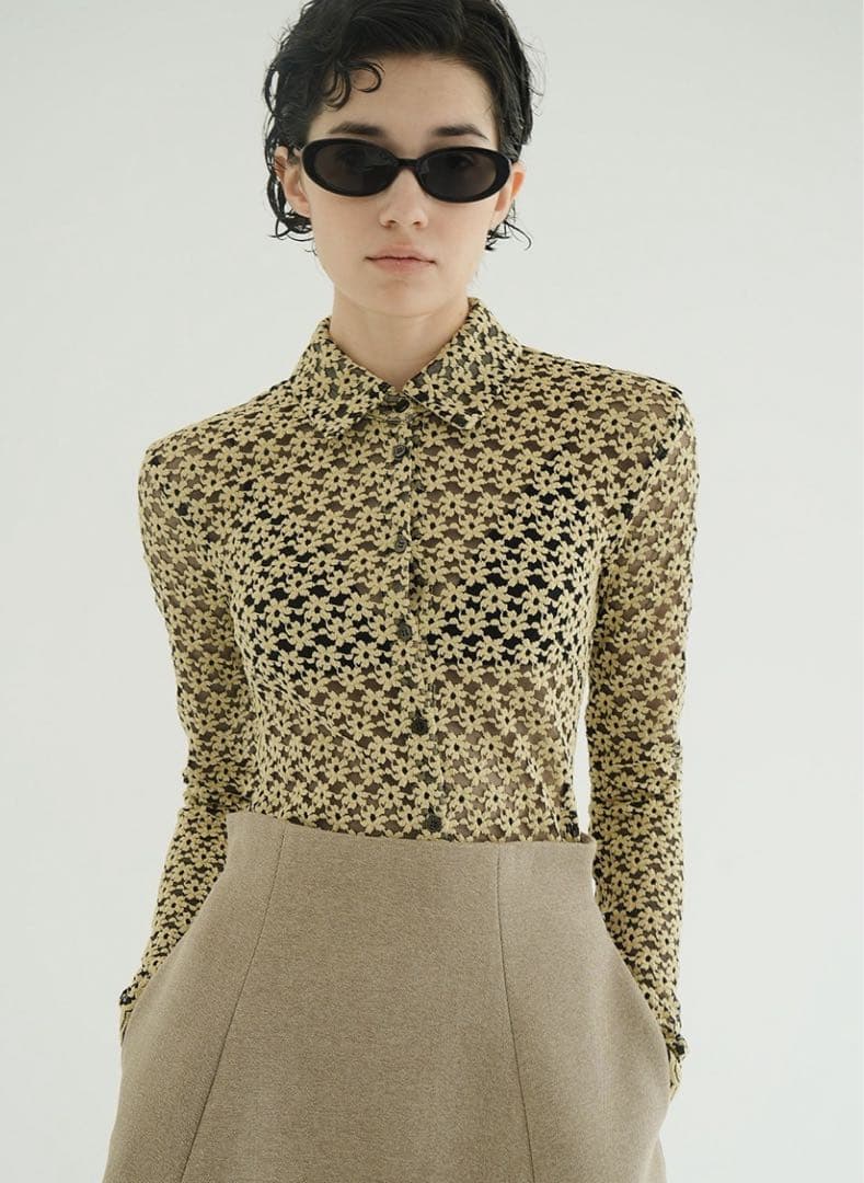 トップス CLANE 3D Flower Lace Shirt