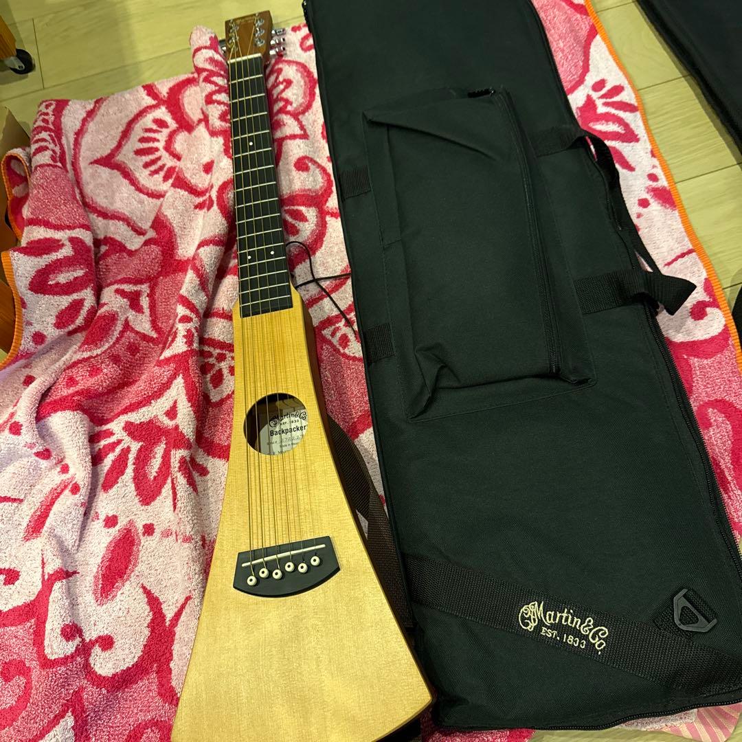 Martin Backpackar ギター
