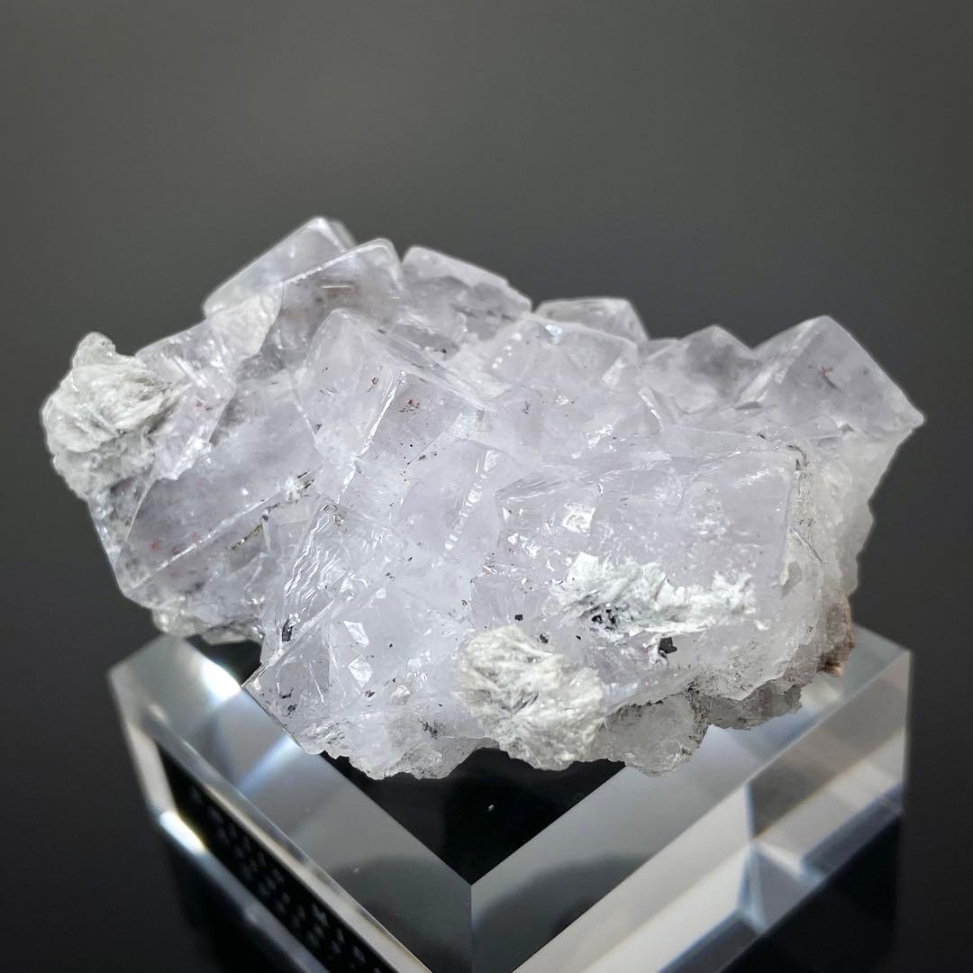 フローライト　辰砂入り　エミリオ鉱山　スペイン　鉱物標本　原石　天然石　ストーン