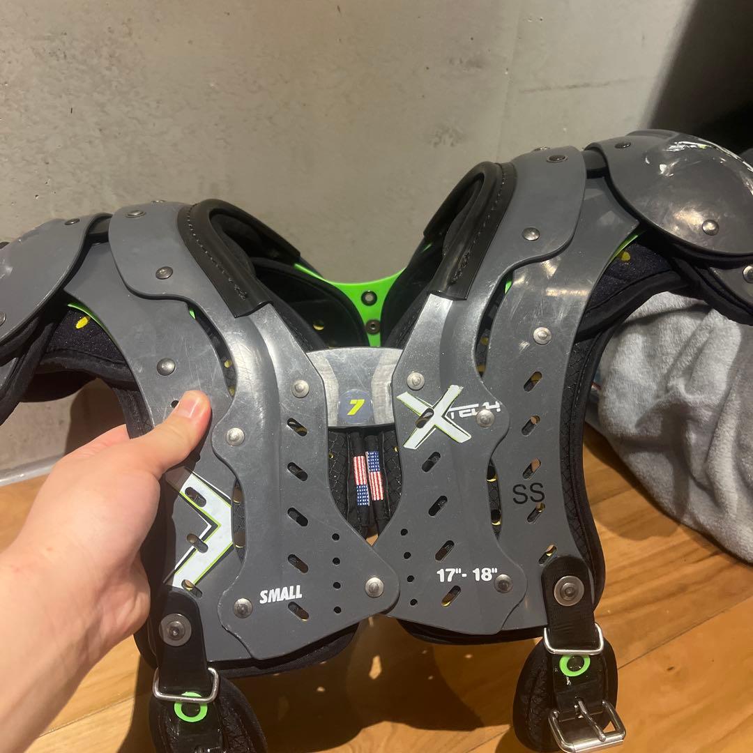 x-tech ショルダーパッド　Small