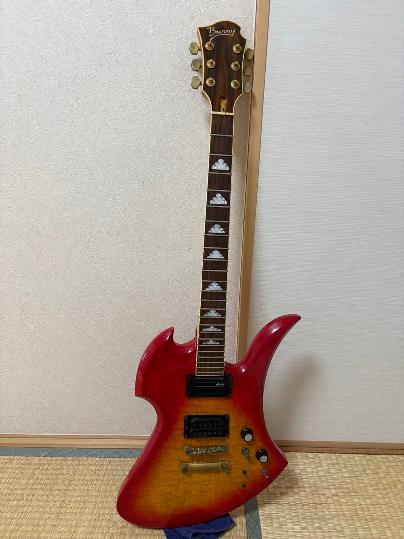 Burnyバーニー hideモデル モッキンバードMG-130S