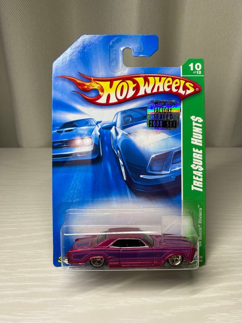 Hot Wheels スーパートレジャーハント'64 Buick Riviera