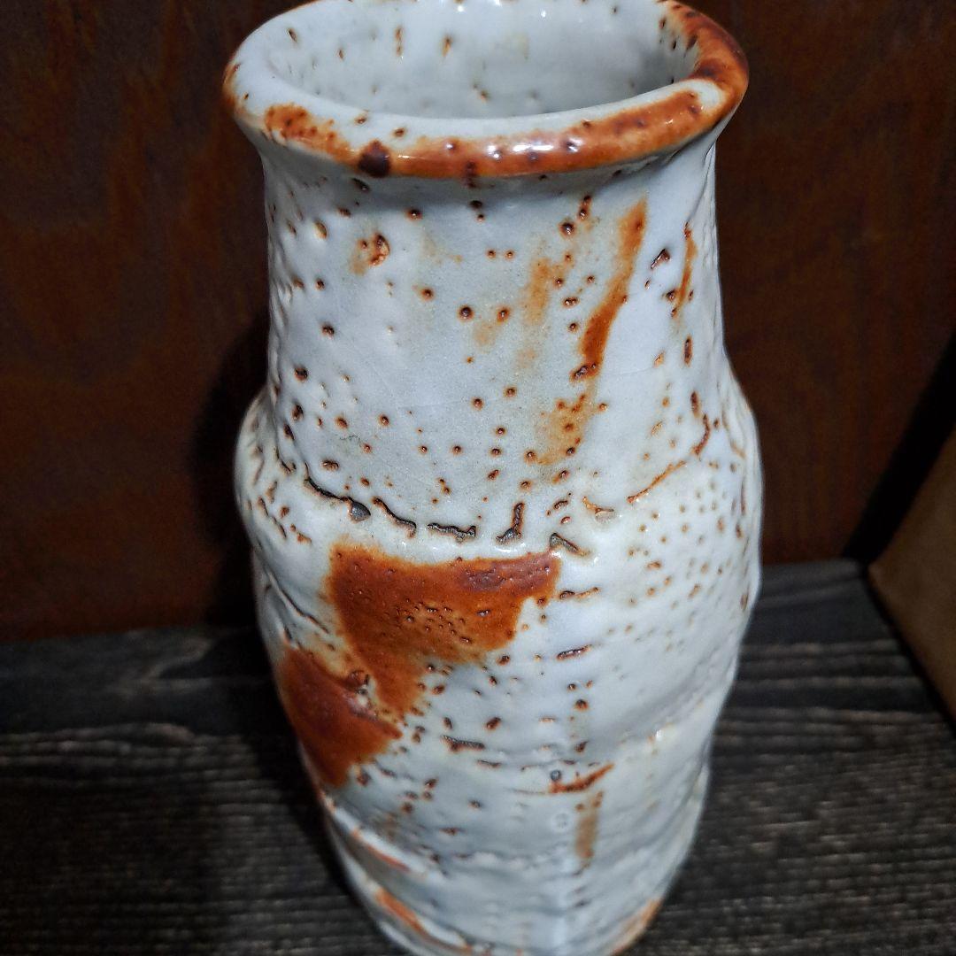 人間国宝　安藤日出武　　鼠志野　花生