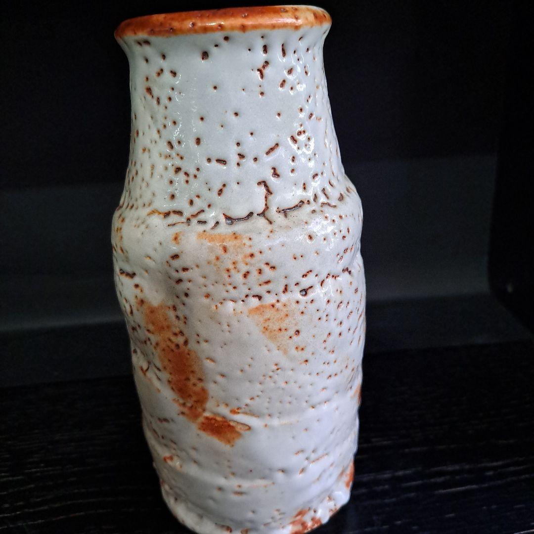 人間国宝　安藤日出武　　鼠志野　花生