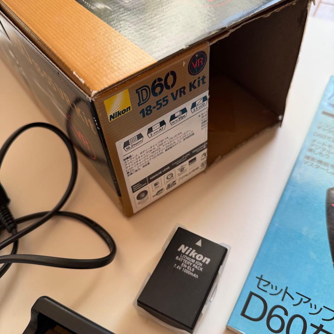 NikonD60 デジタル一眼レフカメラ キット シグマ 単焦点レンズ付き
