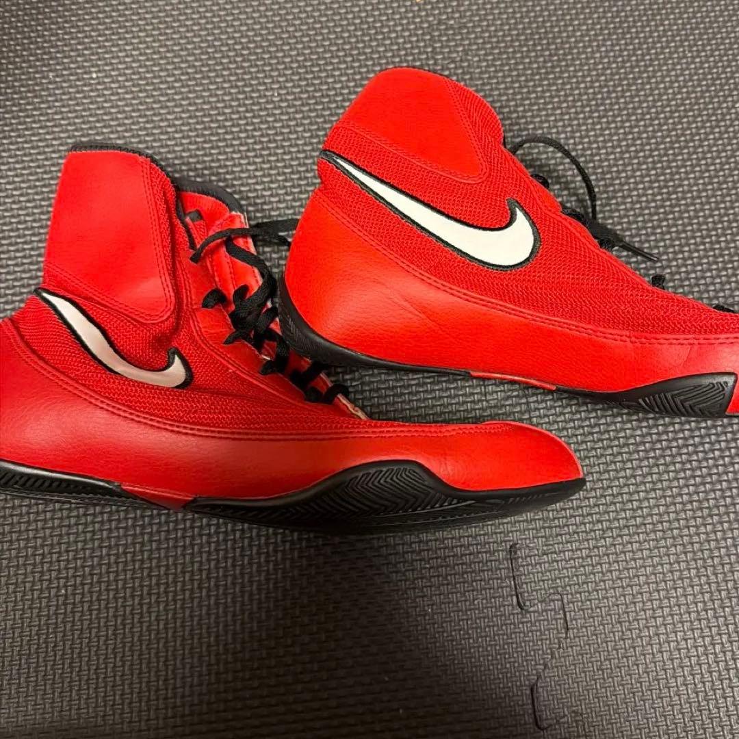Nike ボクシングシューズ レッド ハイカット　25.5サイズ