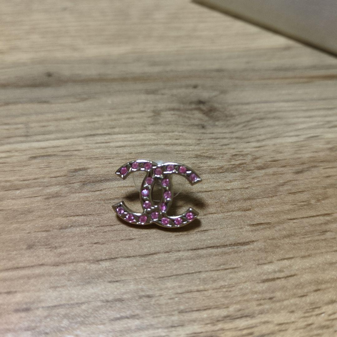 CHANEL CCロゴ ピアス(片耳用)