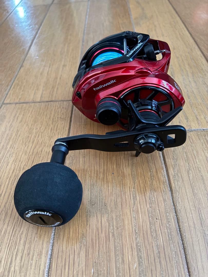 10月6日限定　テイルウォーク　WIDE BASAL VT81R ベイト　リール