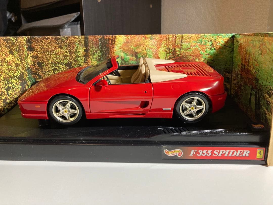 ミニカー FERRARI F 355 SPIDER 1:18