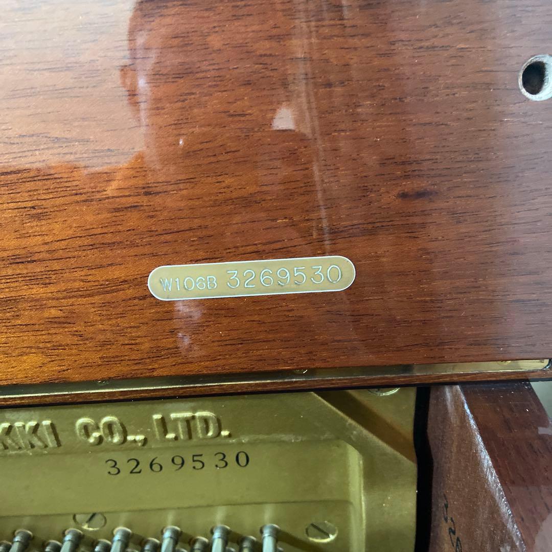 YAMAHA W106B アップライトピアノ　木目調　猫足タイプ