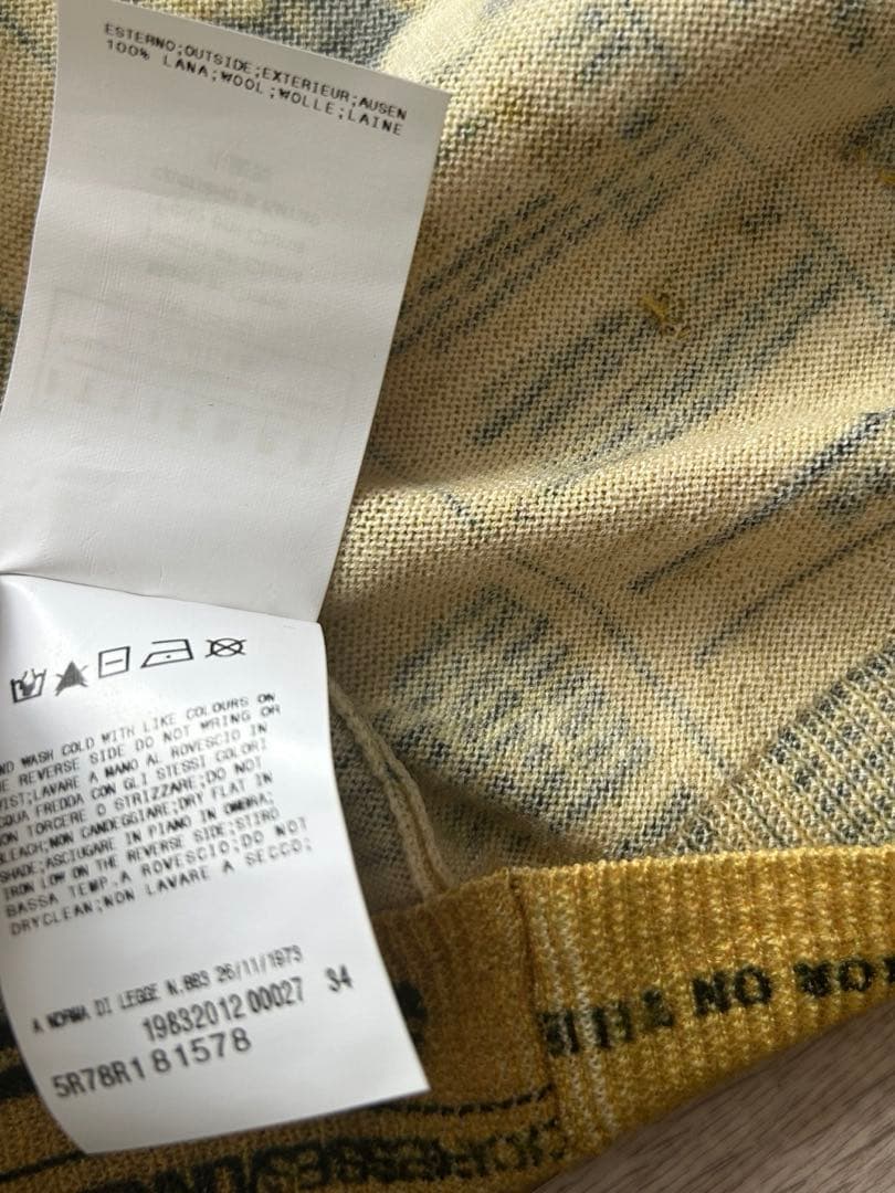 新品タグ付　ジョンガリアーノ ニュースペーパー柄 アンサンブル カーディガン