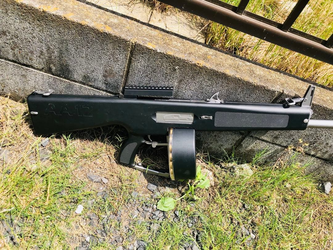 東京マルイ　電動ショットガン　AA-12 ドラムマガジン　専用マウント装着　中古