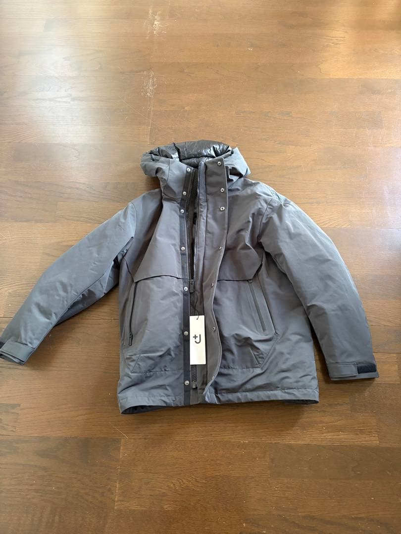ユニクロ ハイブリッドダウンオーバーサイズパーカ＋J 新品未使用 タグ付き