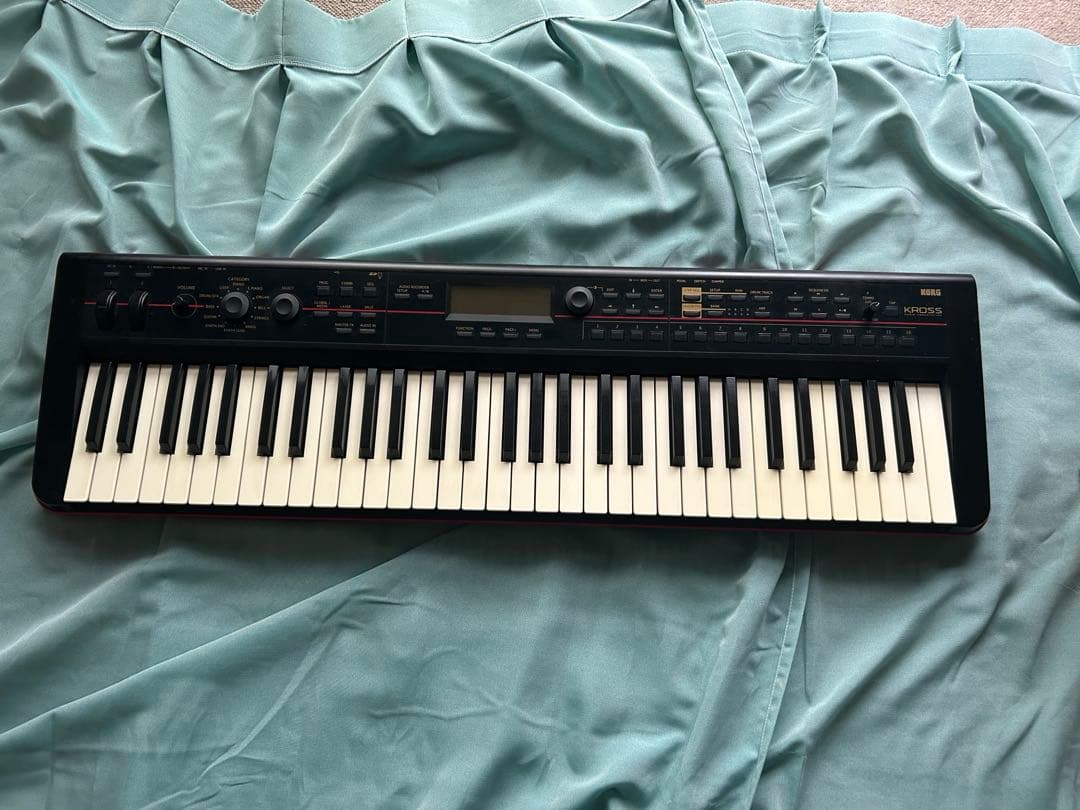 KORG KROSS-61 （電源コード/専用バッグ付き）