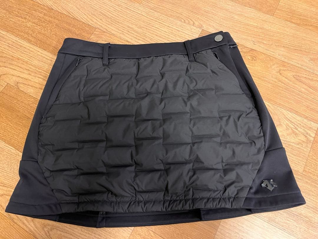 DESCENTE GOLF ダウン　スカート M ブラック