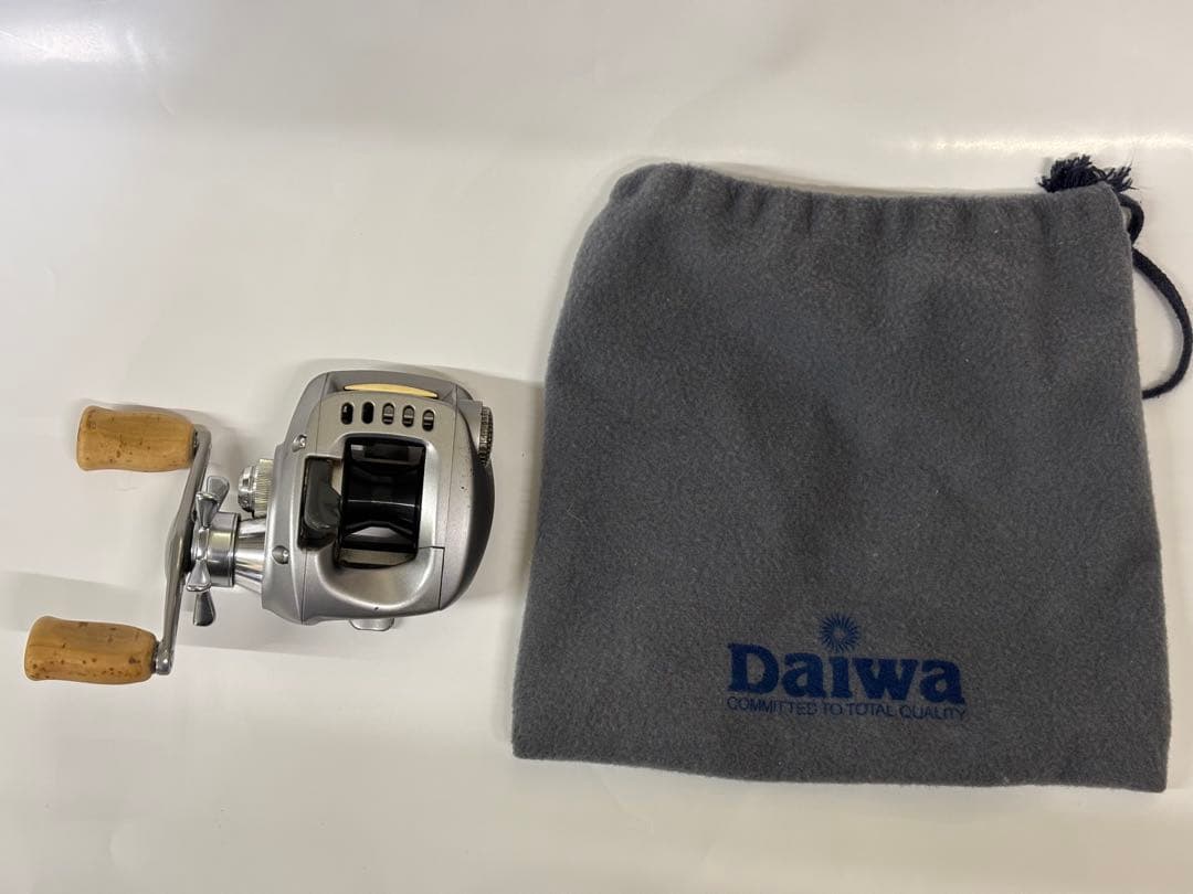 ダイワ　TD-Z 103HL ベイトリール