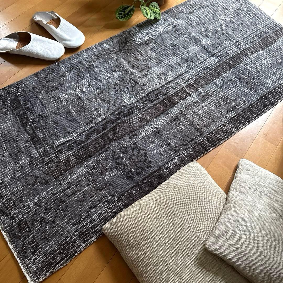 62×137.5 ダークグレイオーバーダイ　ボタニカル　トルコヴィンテージラグ