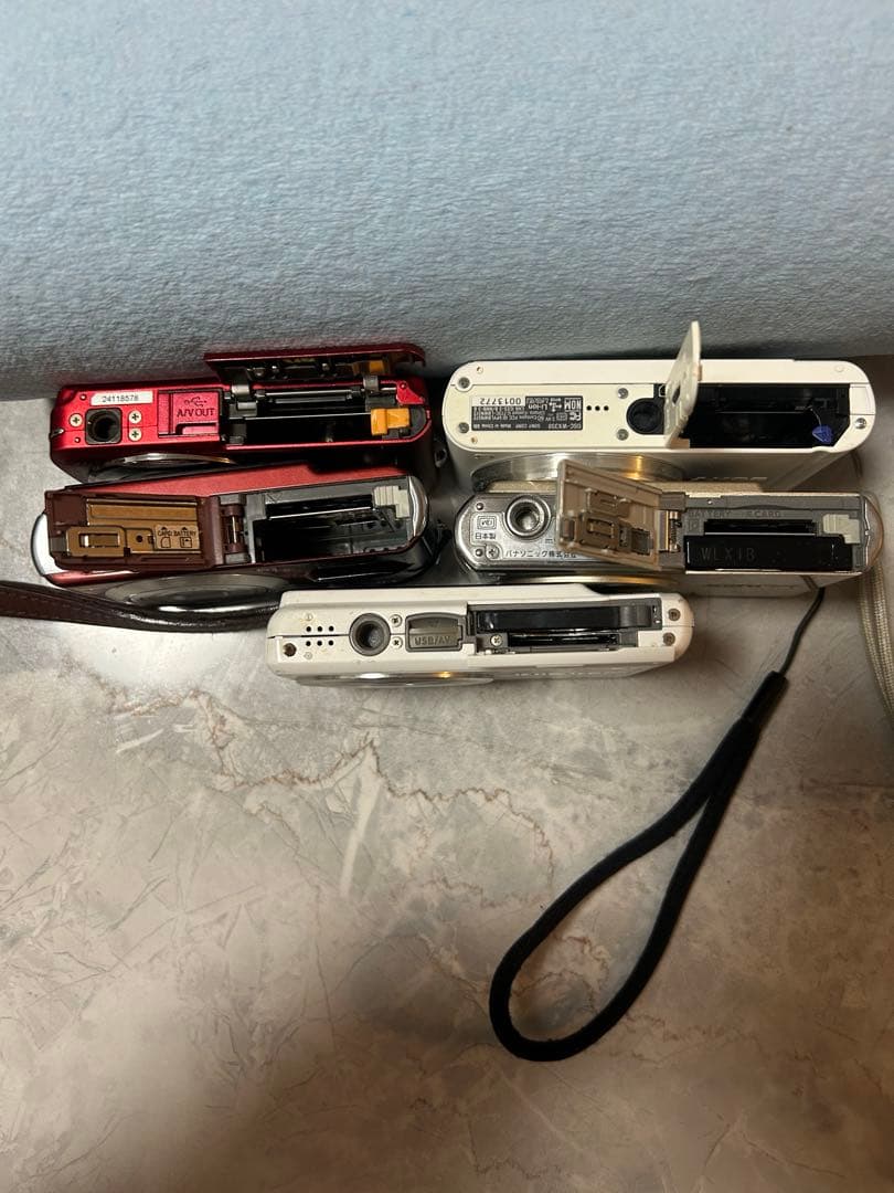 コンパクトデジカメ5台まとめ売り（ジャンク品）