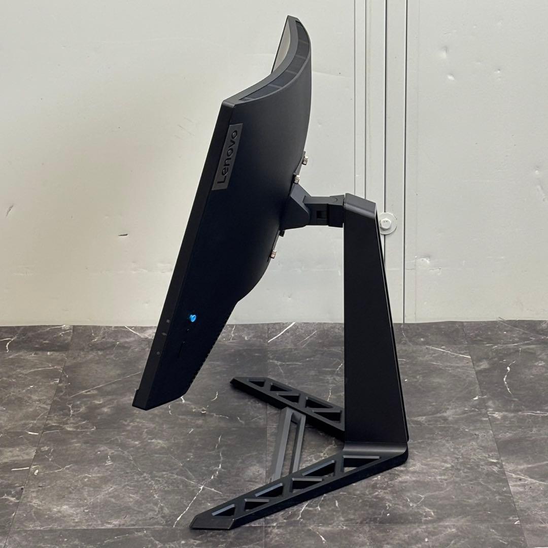 ＊大型湾曲モニター 2025年製 Lenovo LEGION 27インチ 曲面