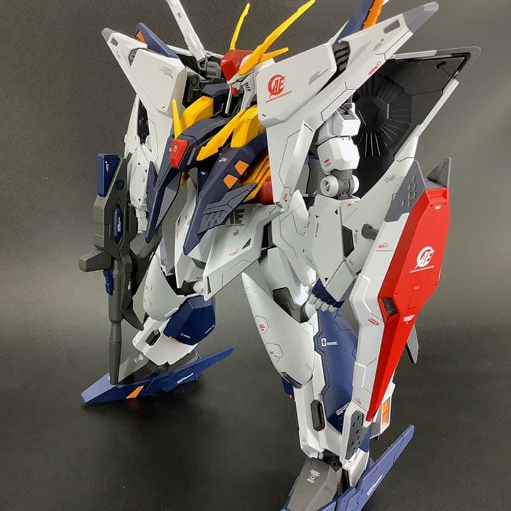 HGUC RX-105 クスィーガンダム　塗装済完成品