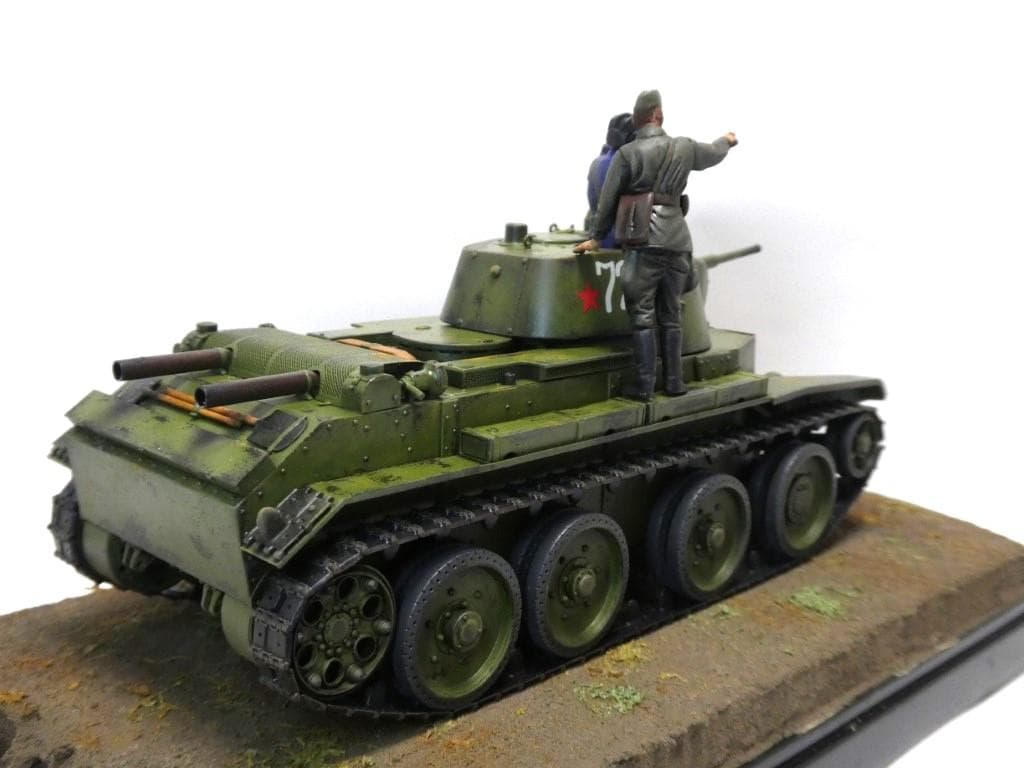 タミヤ 1/35 ソビエト戦車 BT-7 1937年型 完成品