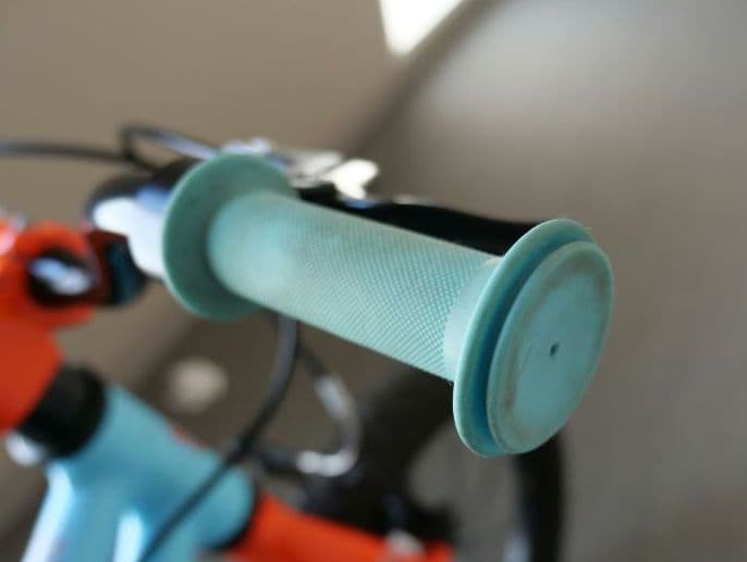 送料込 ヨツバサイクル 16インチ ラムネブルー 中古品