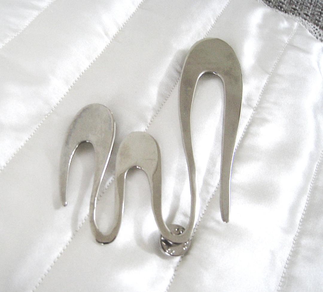 VERSACE ヴェルサ－チェ　ヴィンテ－ジ　ピン ブロ－チ　特大