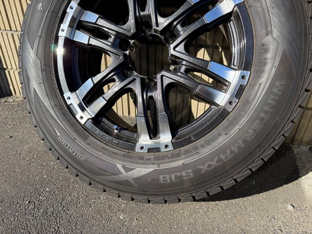 バリ溝　プラド 265/60/18ダンロップスタッドレス