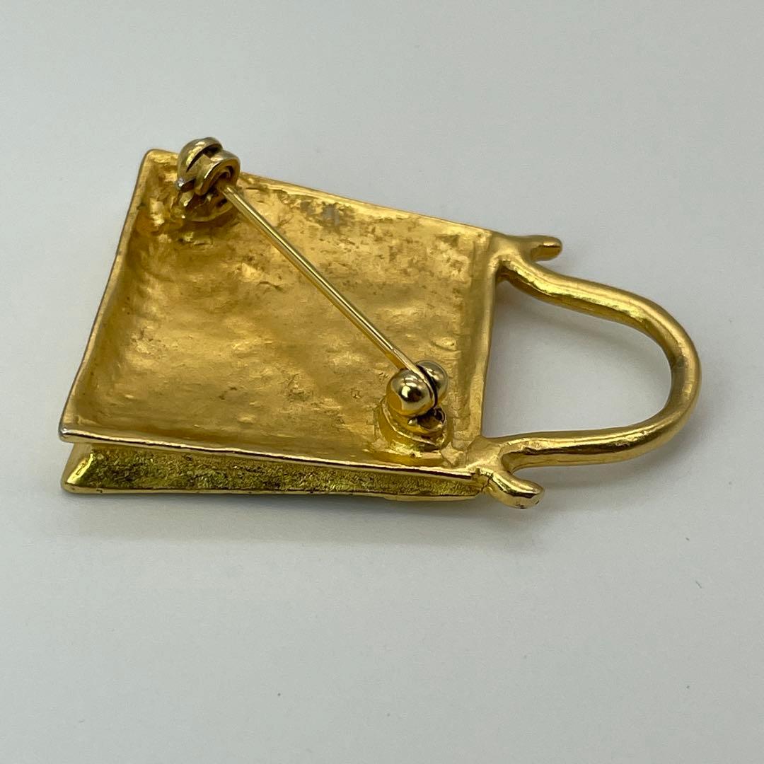 【N68】KARL LAGERFELD　カール・ラガーフェルド　ブローチ