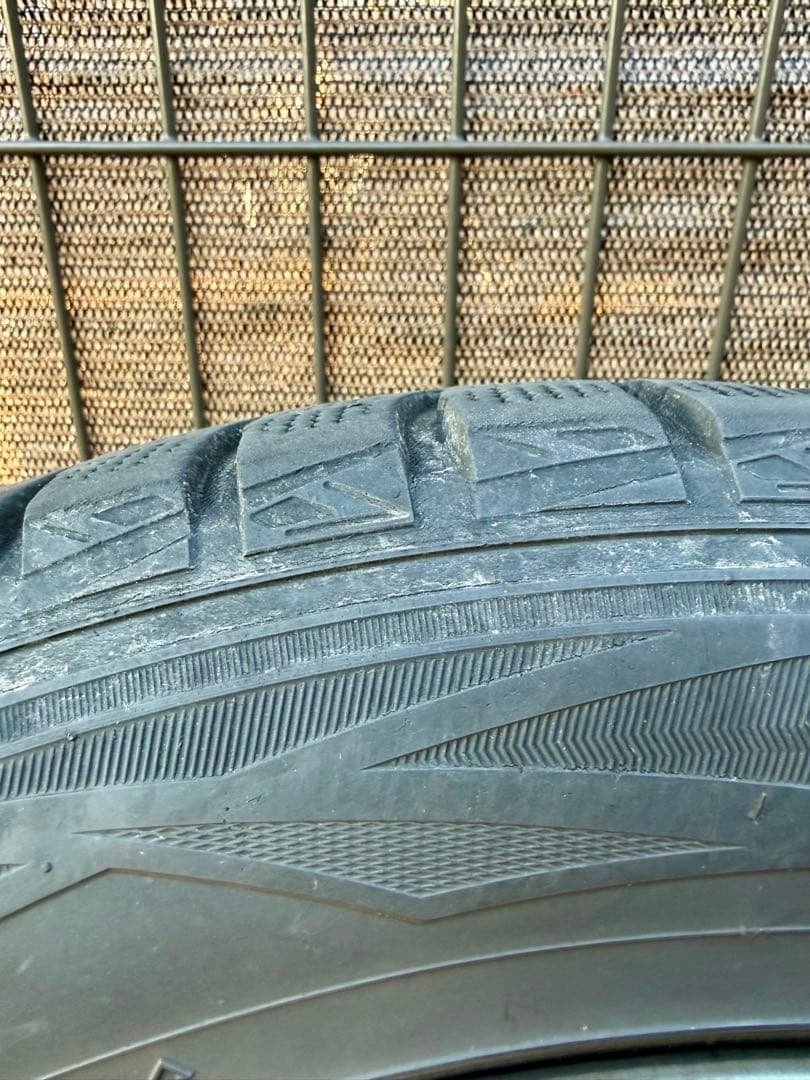 さ*う様  225/50/R18 スタッドレスタイヤホイールセット DUN