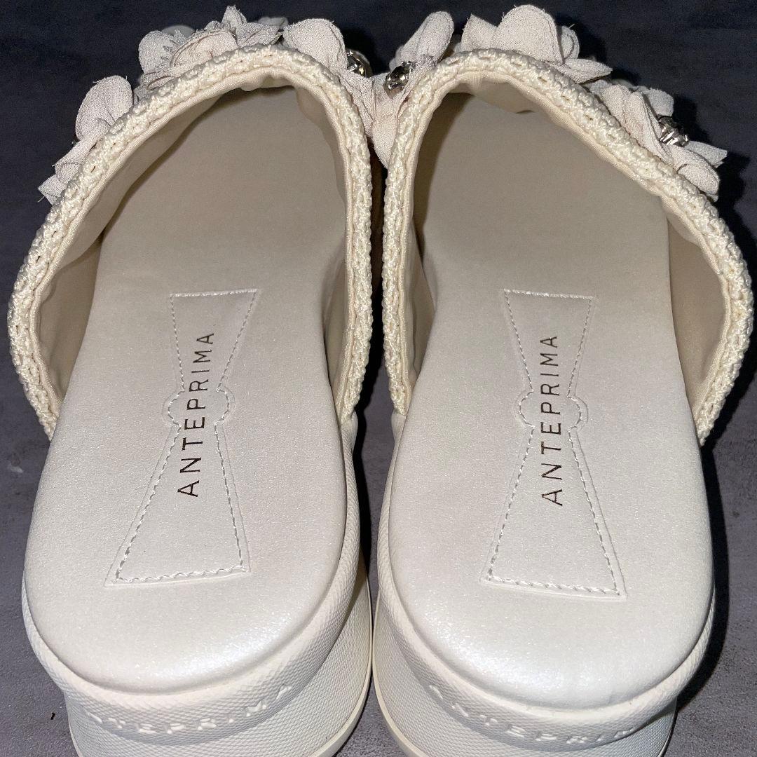 美品【アンテプリマ】（L）サンダル ミュール ベージュ系 フラワー 厚底