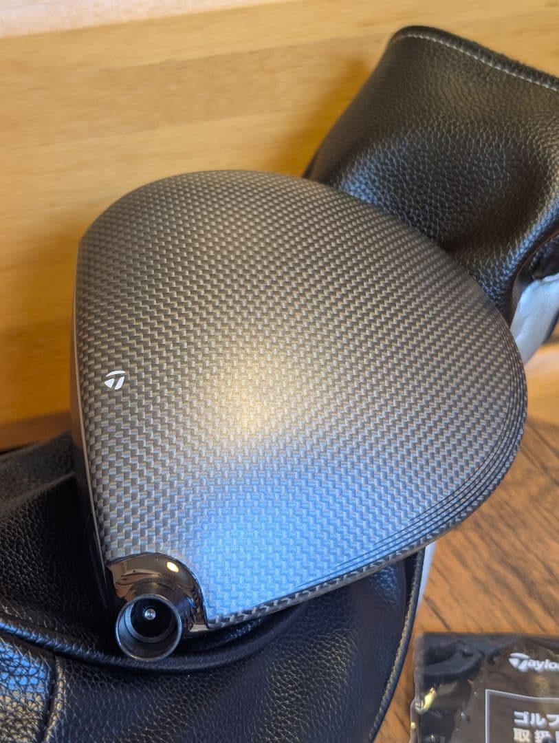 日本正規品 テーラーメイド QI35ドライバー 9度のヘッドと未使用ヘッドカバー